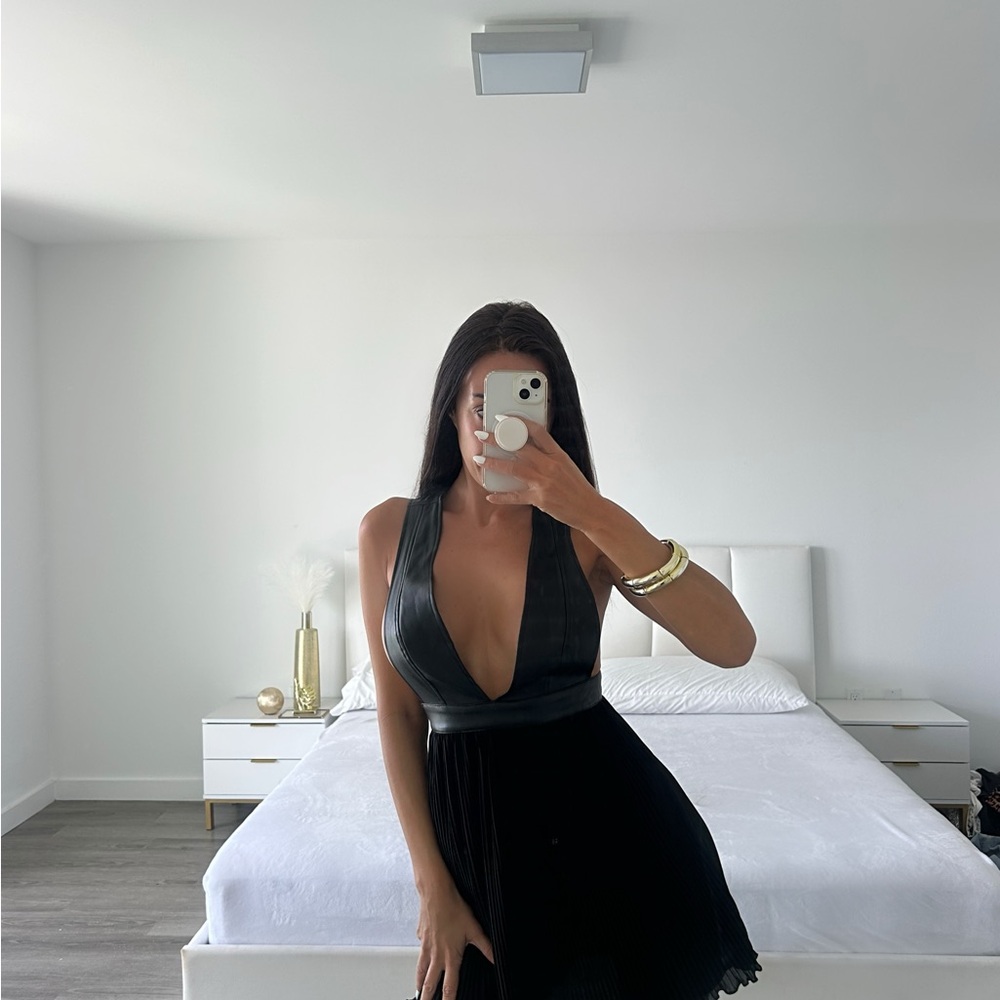 Forever 21 Black Backless Dress